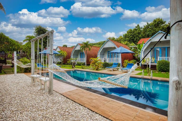 Megaland Bungalow in Penida Island