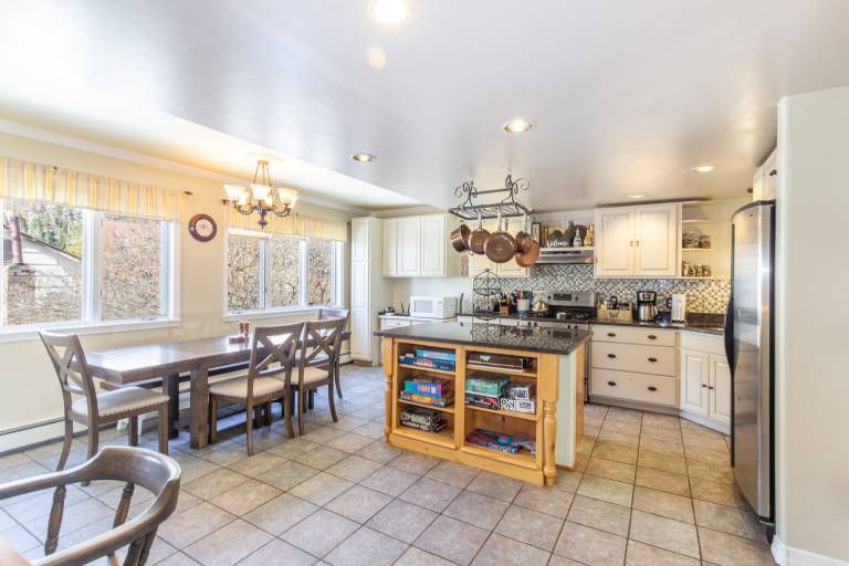 Child-friendly spacious vacation home with garden | Mountain view | Pets are welcome — photo 4