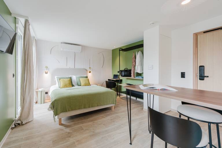 Aparthotel | City view | Good for workation | Pets are welcome — photo 5
