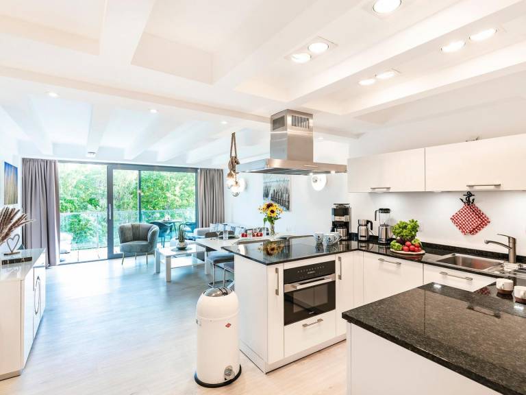 FeWo Kapitänskajüte: Exklusive 120 m² Meerblick-Maisonette mit zwei Balkonen — photo 4