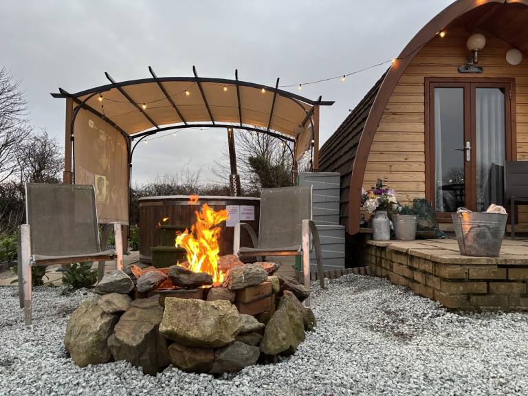 Cabin Dwyran