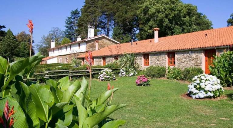 Ample house with terrace, pool & barbeque | Pets allowed in Arzua