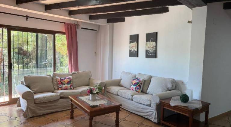 House with 5 rooms for 8 persons — photo 2