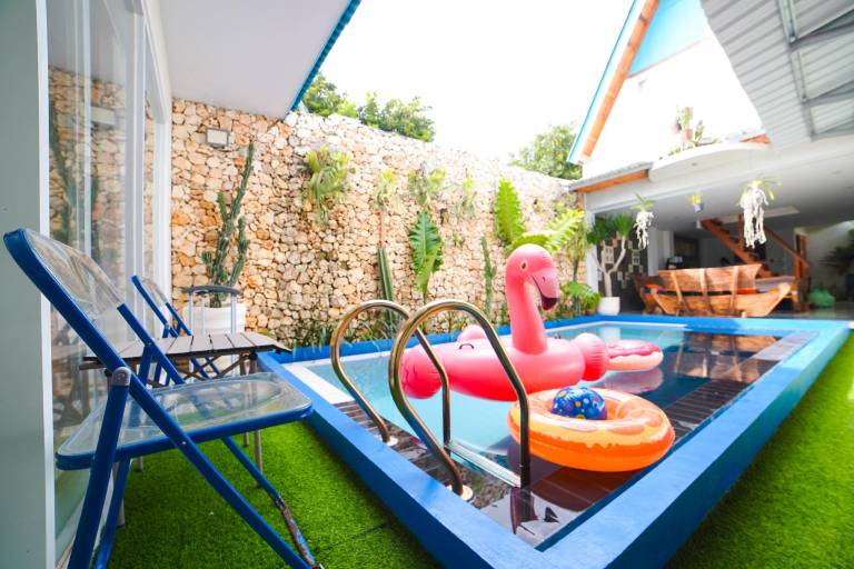 280 m&sup2; Villa