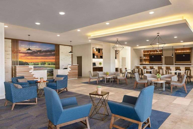 La Quinta Inn & Suites by Wyndham Limon — photo 3