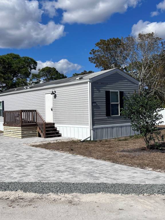 Mobile home  Palmona Park