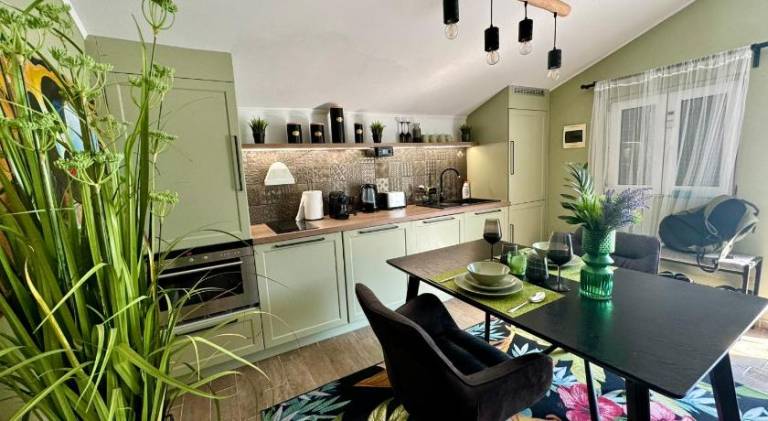 Rental apartment with pool & jacuzzi — photo 3
