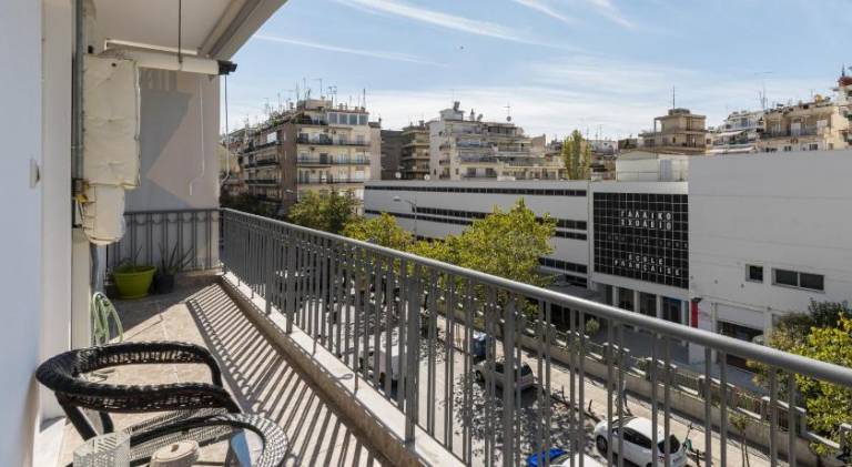 Fully equipped apartment with terrace | Next to White Tower of Thessaloniki | Pets are welcome — photo 5