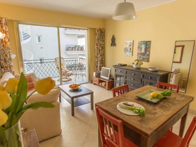 Apartment with 1 room for 4 persons — photo 2