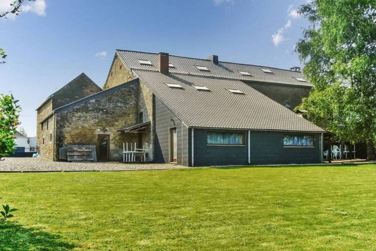 Farm with BBQ, yard & terrace | Sea view in Liege