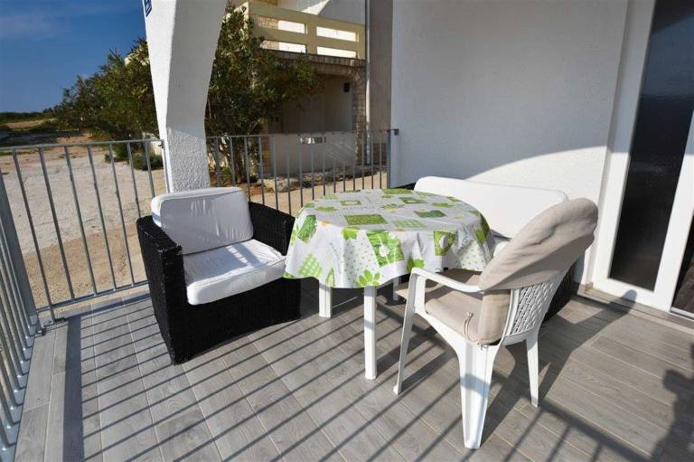 Rental apartment with patio | Pets are welcome — photo 4
