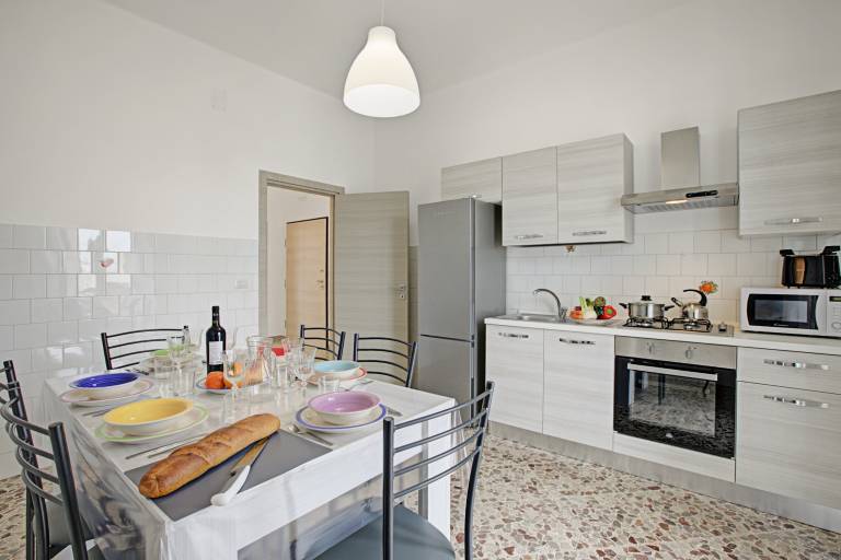 Apartment with 2 rooms for 5 persons — photo 4