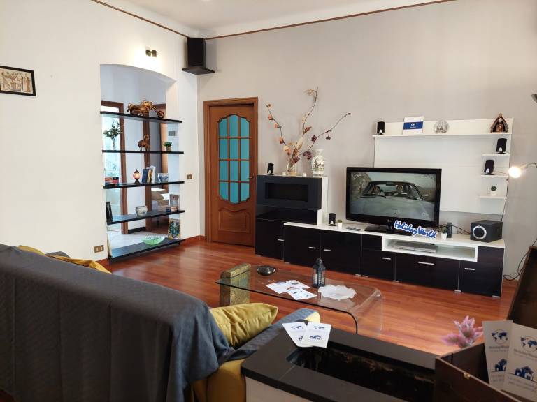 Apartment with 2 rooms for 6 persons — photo 4