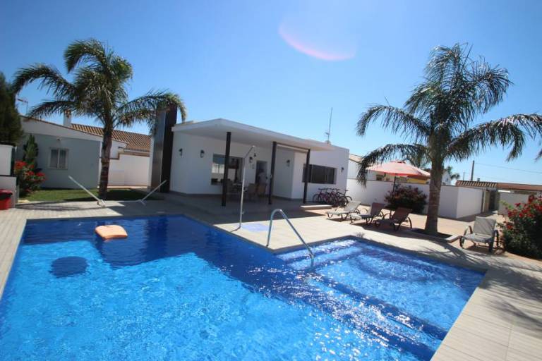 Vacation Rentals and Apartments in Conil De La Frontera - Wimdu