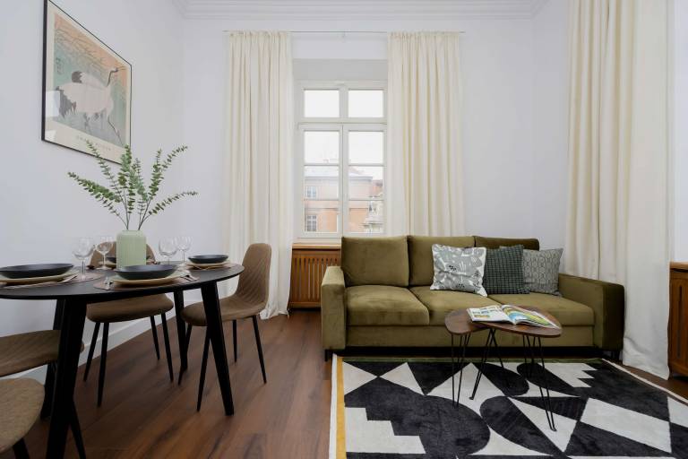 Family-friendly apartment with fast internet | Close to Royal Castle | Pets allowed in Warsaw