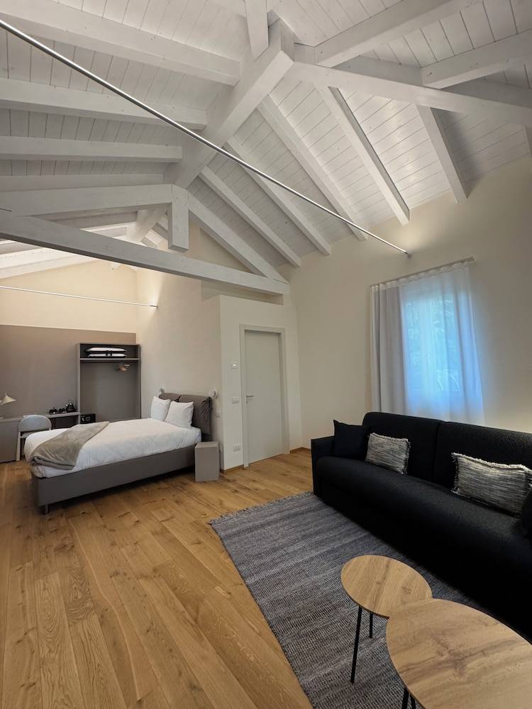 Bed and Breakfast Varallo Pombia