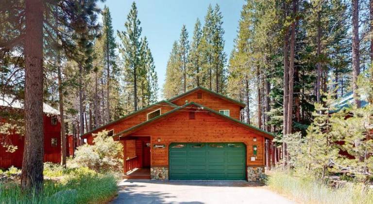House | Suitable for remote work | Pets allowed in Truckee, CA