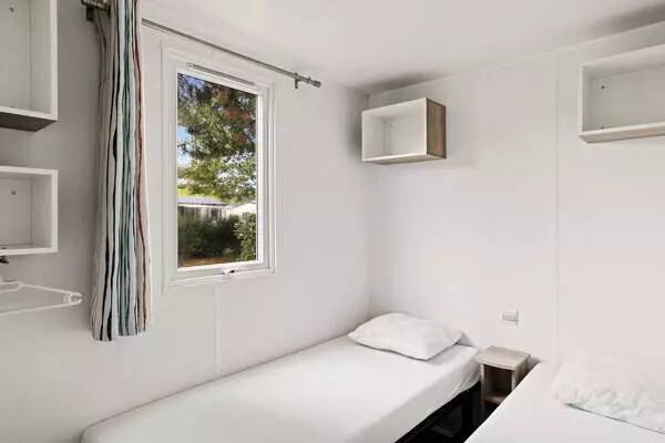 Beautiful mobile home with patio, garden & barbeque | Pets are welcome — photo 4