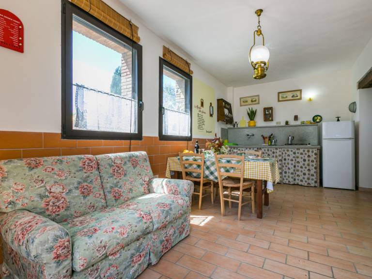 Apartment with patio, yard & barbeque | Nature view | Pets are welcome — photo 4
