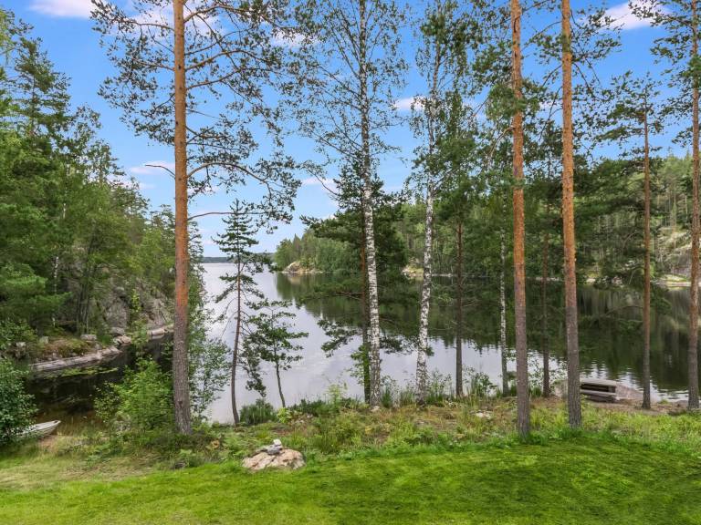 Vacation home with grill & sauna | Nature view | Pet-friendly — photo 3