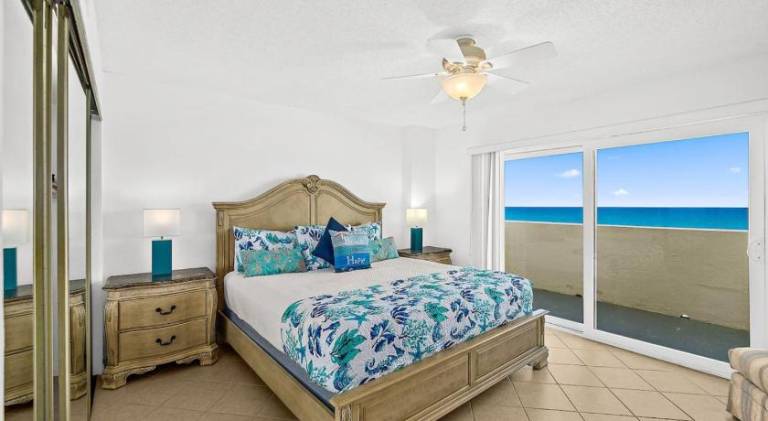 Sandpoint Beachfront Condo — photo 2