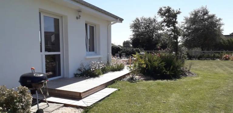 Fully equipped nice gite with grill, yard & patio | Pets are welcome — photo 2