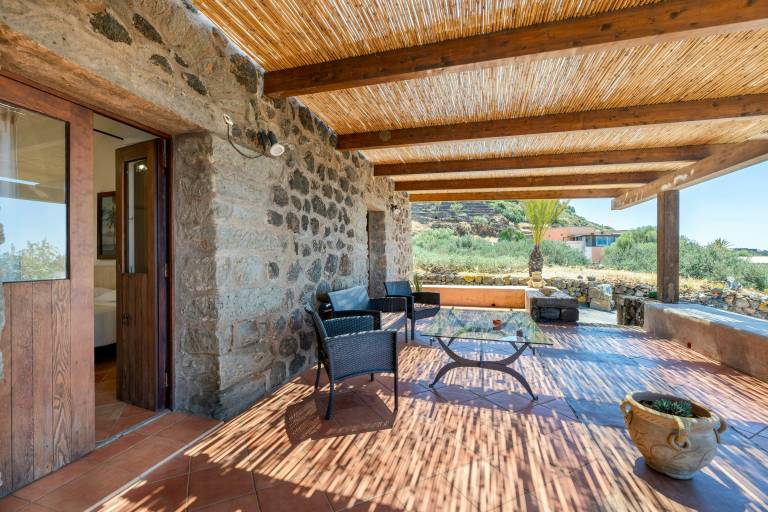 Historical dammuso with pool in Pantelleria — photo 2