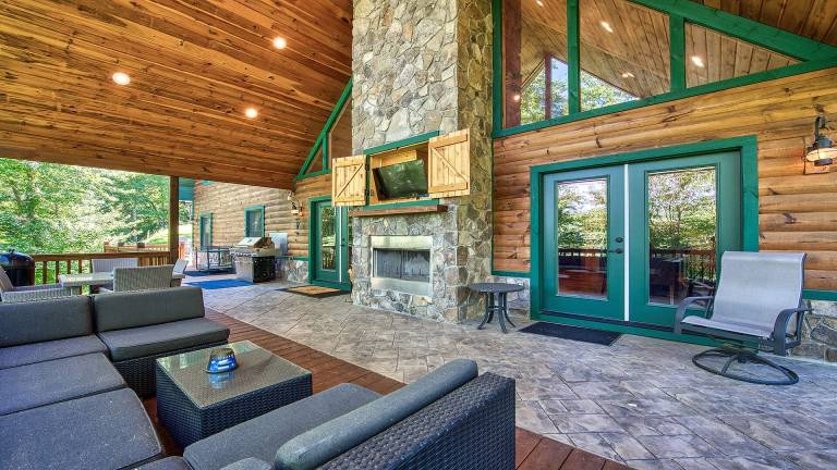 Lodge  Whittier