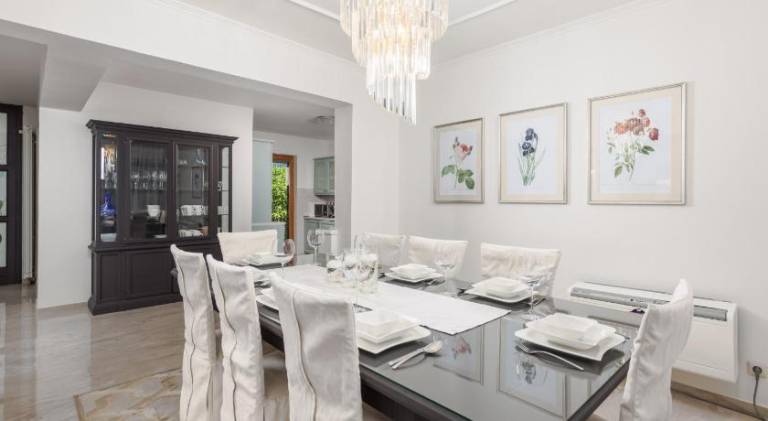 Villa with 4 rooms for 12 persons — photo 3