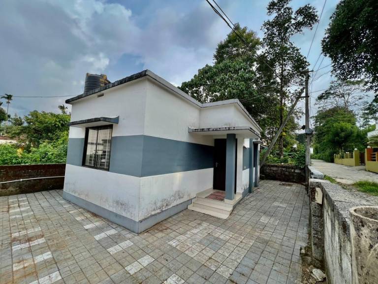 Villa with garden | Water view — photo 4