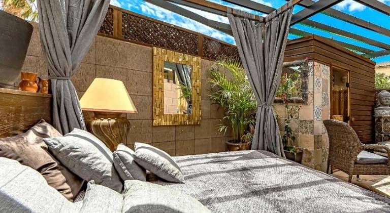 Fully equipped apartment with patio, BBQ & pool | Pets are welcome — photo 2