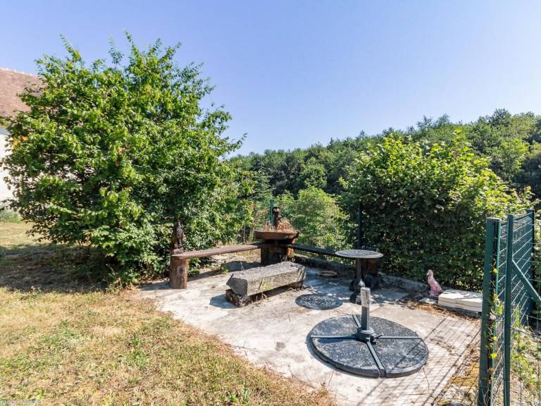 Lovely cottage with yard | Pets are welcome in Nevers