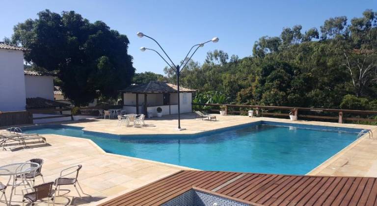 Vacation home with pool — photo 3