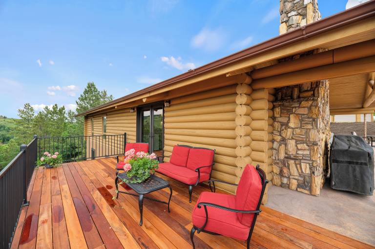 Lodge  Whitewood