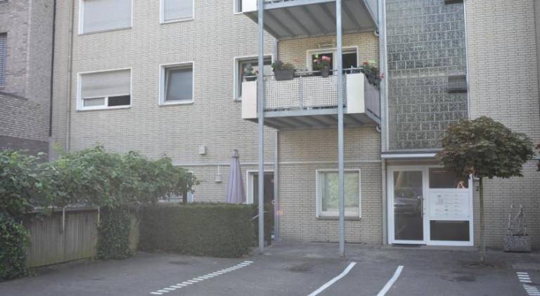 Rental apartment with BBQ & patio — photo 5