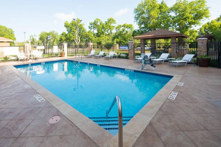 STAYBRIDGE SUITES LAKE JACKSON By IHG — photo 4