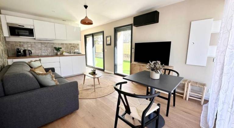 Rental apartment with 1 room for 4 persons in Venissieux