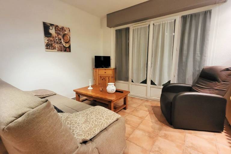 Apartment with 1 room for 6 persons — photo 4