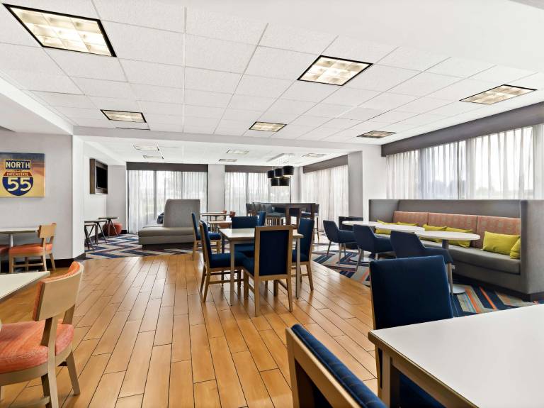Hampton Inn Blytheville — photo 4