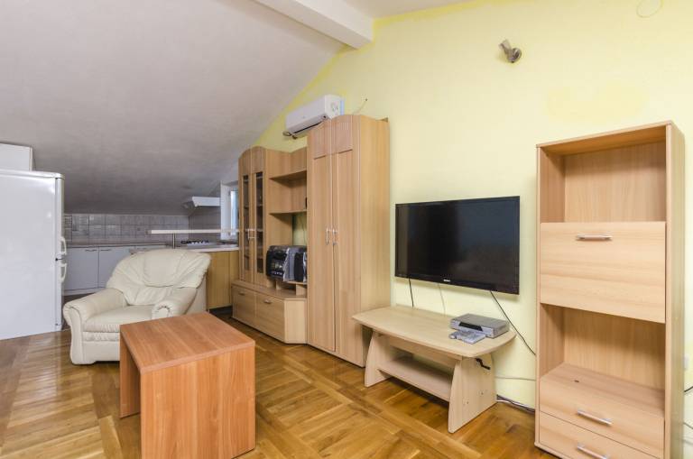 Holiday apartment with patio & BBQ | Sea view | Close to the beach | Pets are welcome — photo 5