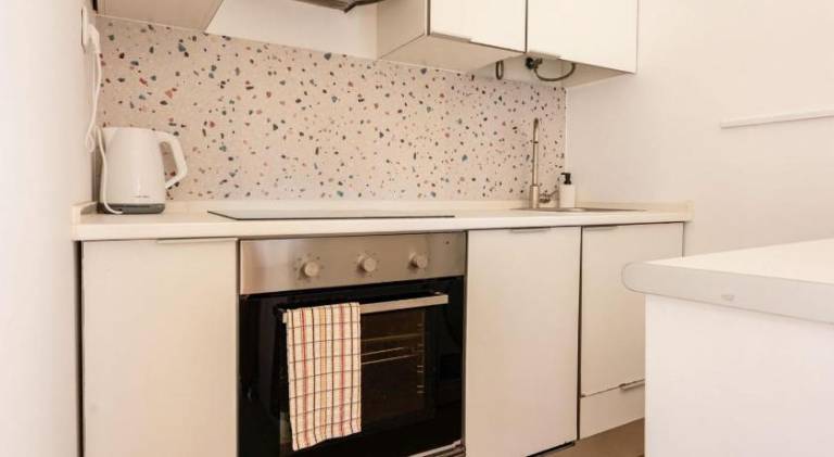 Fully equipped apartment | Close to São Jorge Castle | Pets allowed — photo 3