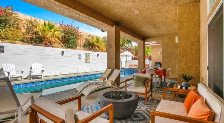 Fully equipped vacation home with jacuzzi, private pool & barbeque | Perfect for remote work | Dogs allowed — photo 2