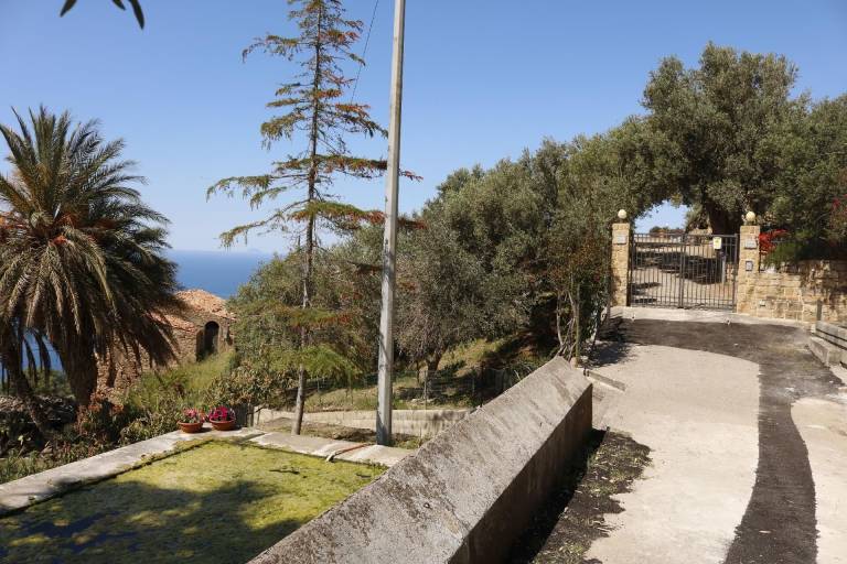 Casa Castel di Tusa