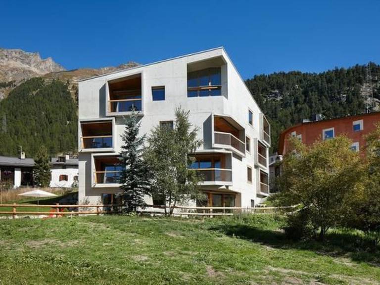 Ferienwohnung mit Hund in Pontresina für max. 2 Personen Ferienwohnung mit Hund in Pontresina für max. 2 Personen