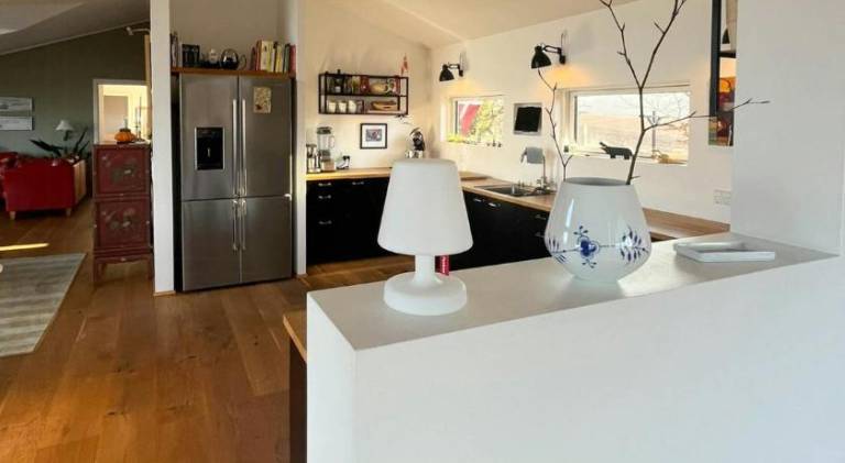 Architect-Designed House With Private Beach — photo 5