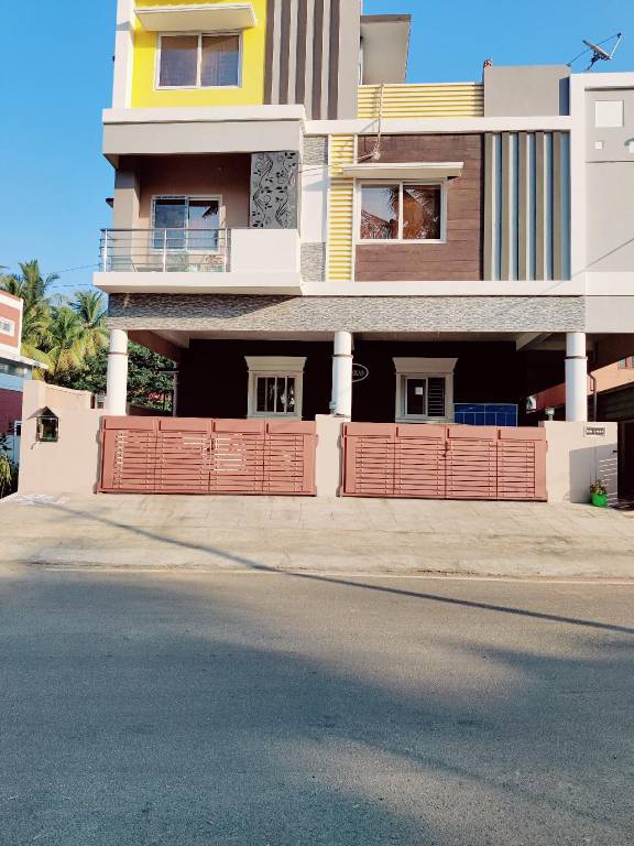 House Opposite Raja Theatre