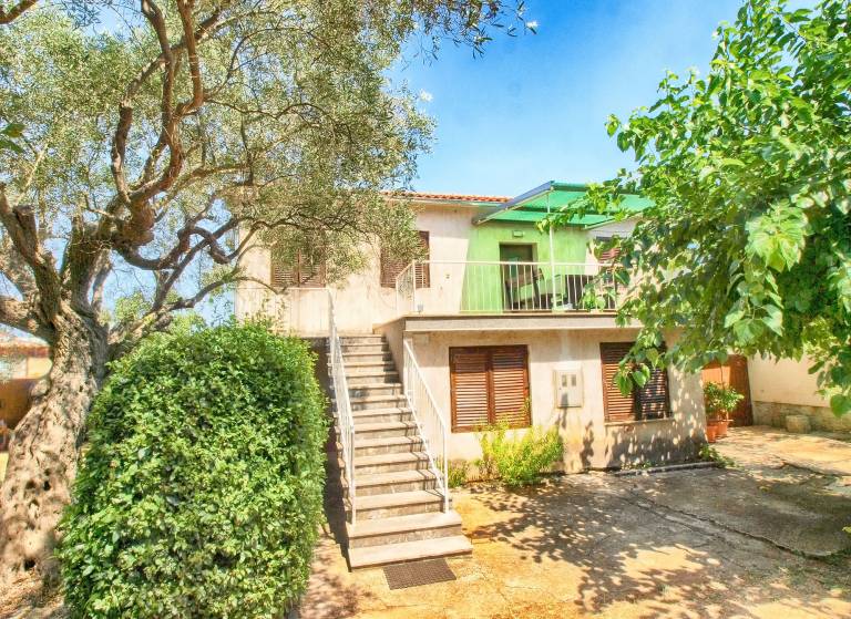Rental apartment with patio in Rovinj