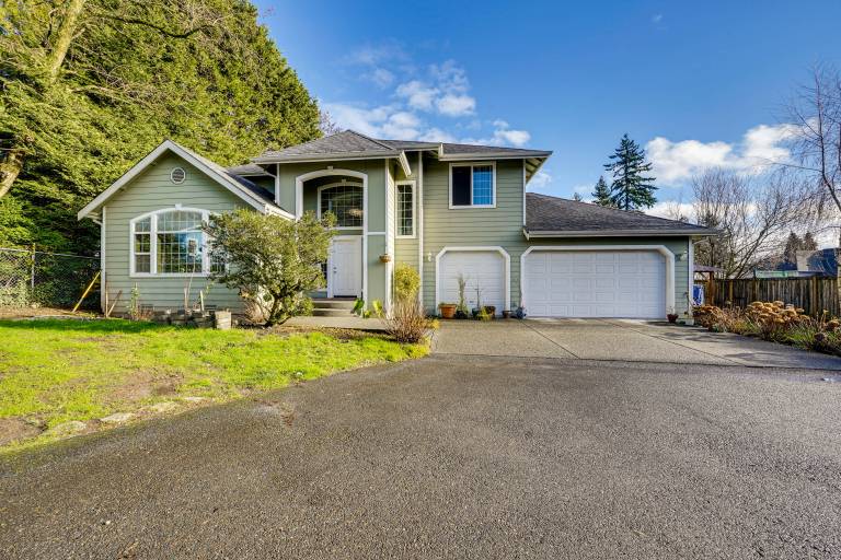 Pet-Friendly SeaTac Retreat 6 Mi to Puget Sound! in SeaTac, WA