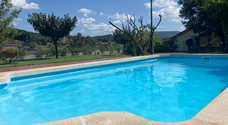 Charming house with pool | Pets allowed — photo 3