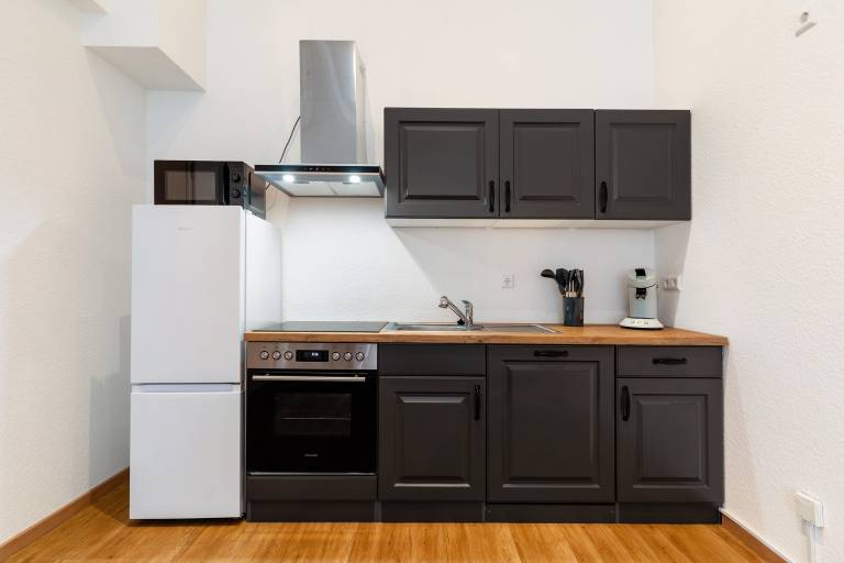Apartment with patio | City view — photo 5
